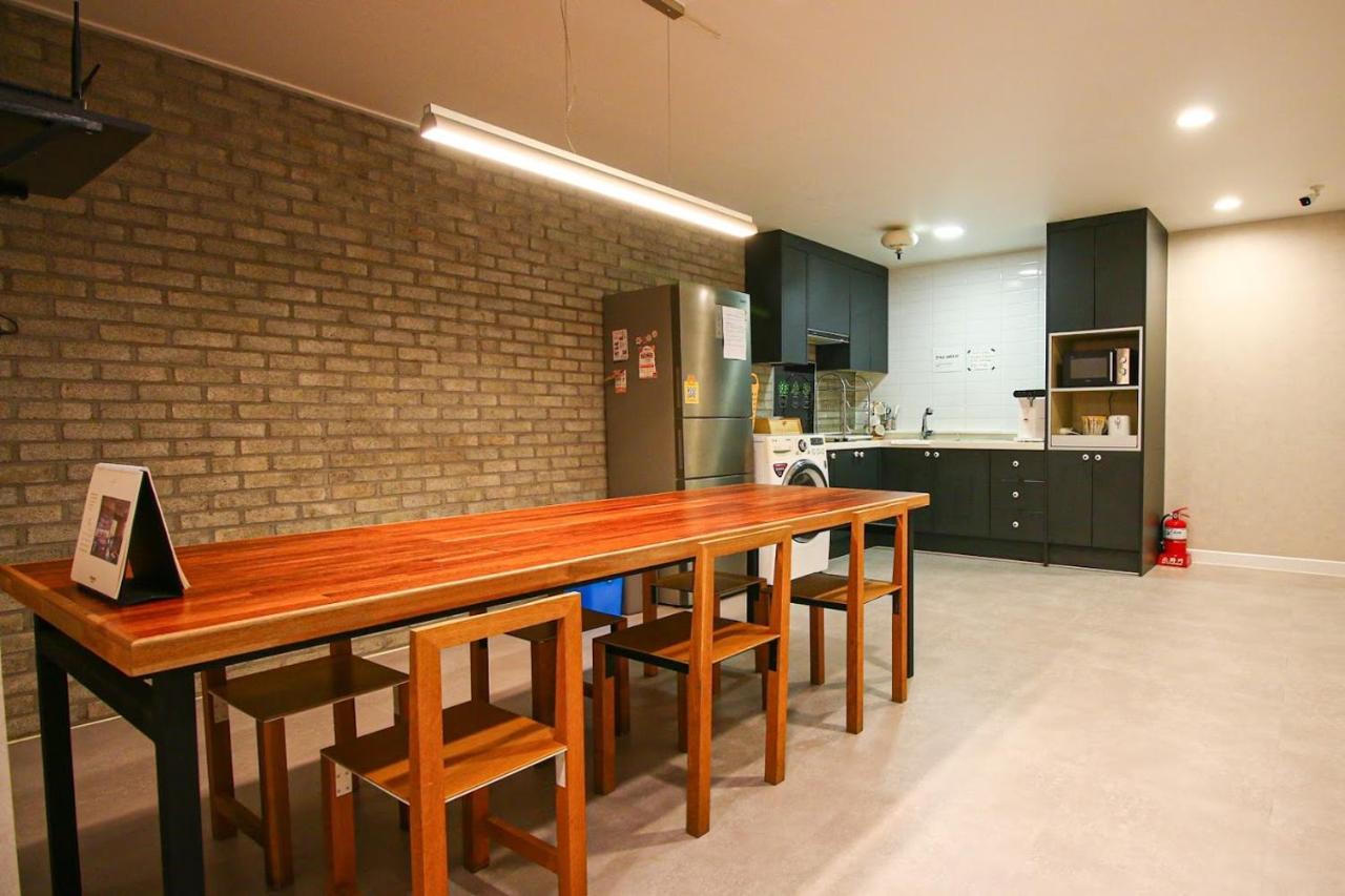 Lighthouse Guesthouse Mokpo Exterior photo